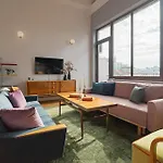شقة Spacious 3br Atrium Penthouse, Balcony, Cismigiu *