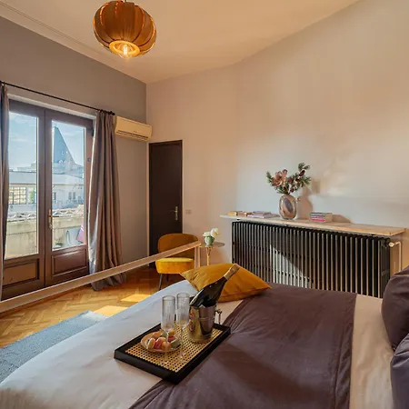 Spacious 3br Atrium Penthouse, Balcony, Cismigiu Bucharest