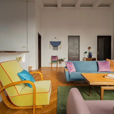 شقة Spacious 3br Atrium Penthouse, Balcony, Cismigiu *
