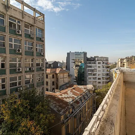 Spacious 3br Atrium Penthouse, Balcony, Cismigiu *