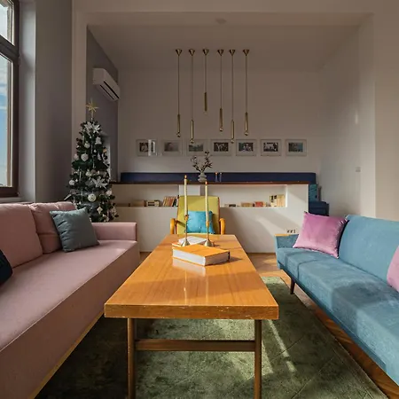 Spacious 3br Atrium Penthouse, Balcony, Cismigiu شقة *