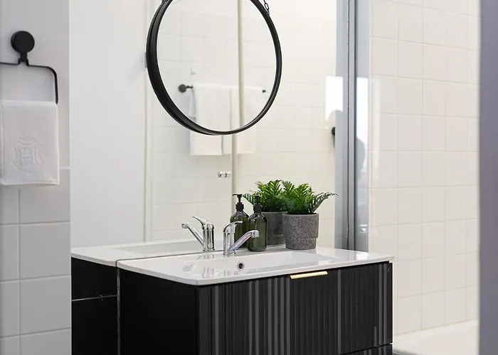 شقة Spacious 3br Atrium Penthouse, Balcony, Cismigiu *