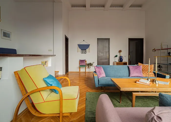 アパート Spacious 3br Atrium Penthouse, Balcony, Cismigiu *