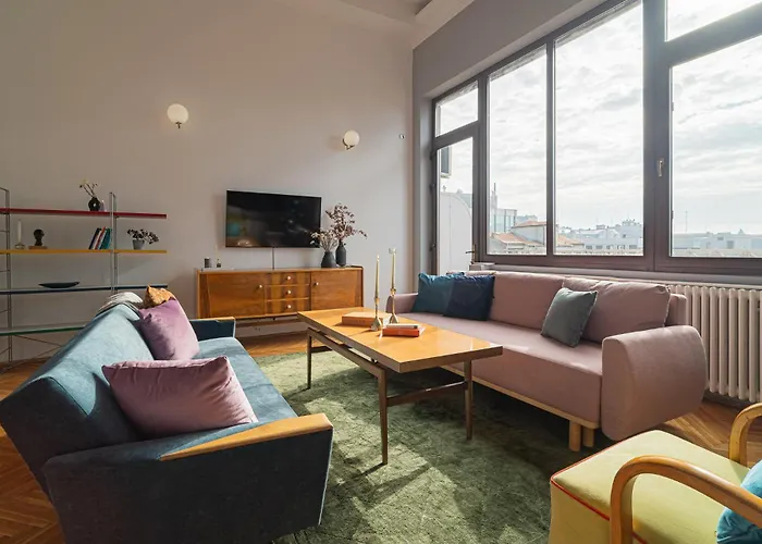 アパート Spacious 3br Atrium Penthouse, Balcony, Cismigiu *