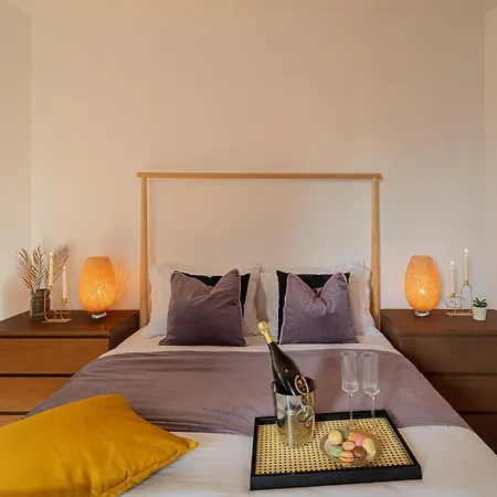 Spacious 3br Atrium Penthouse, Balcony, Cismigiu