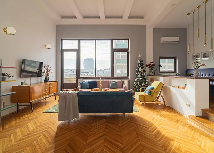 Spacious 3br Atrium Penthouse, Balcony, Cismigiu Lejlighed *